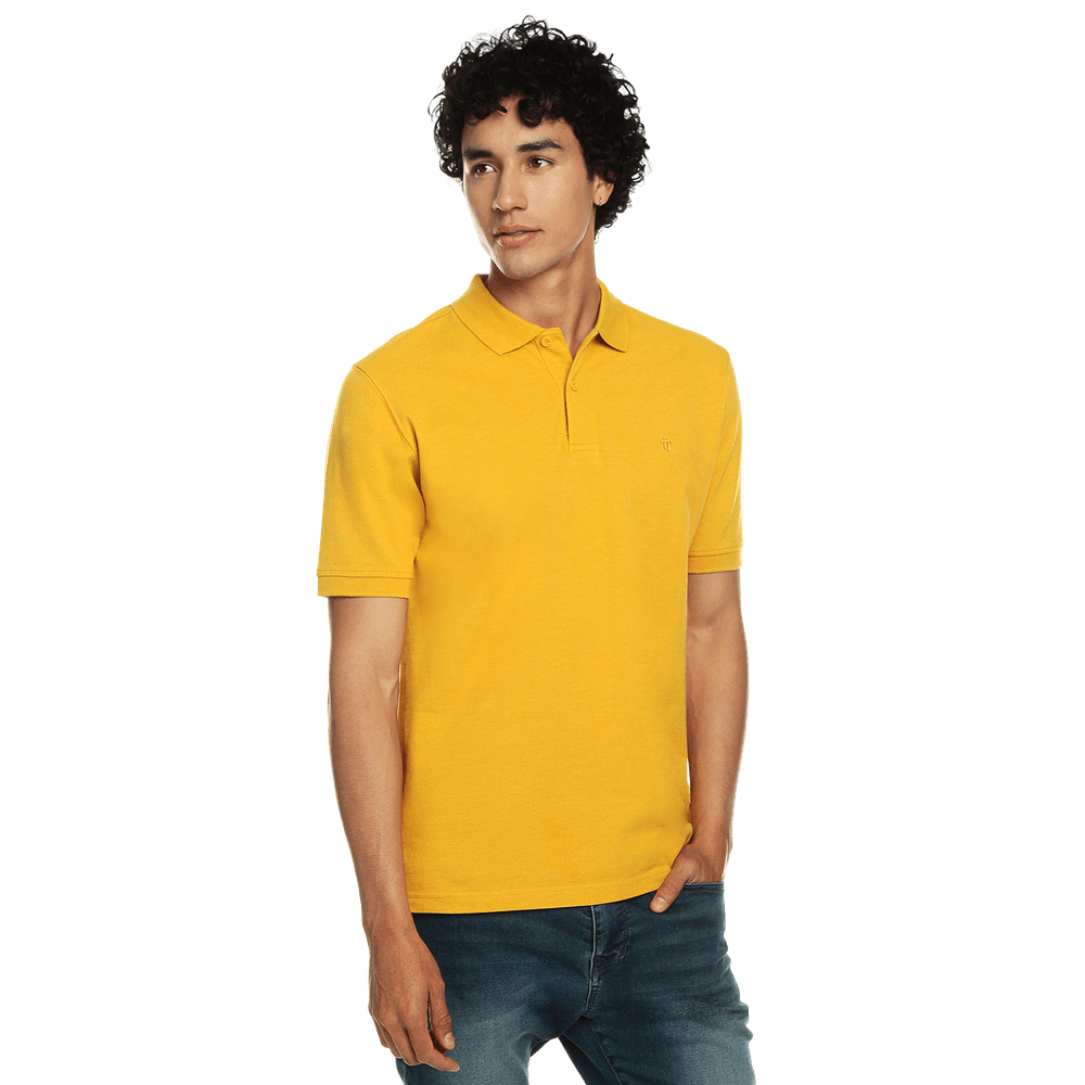 polo amarillo hombre